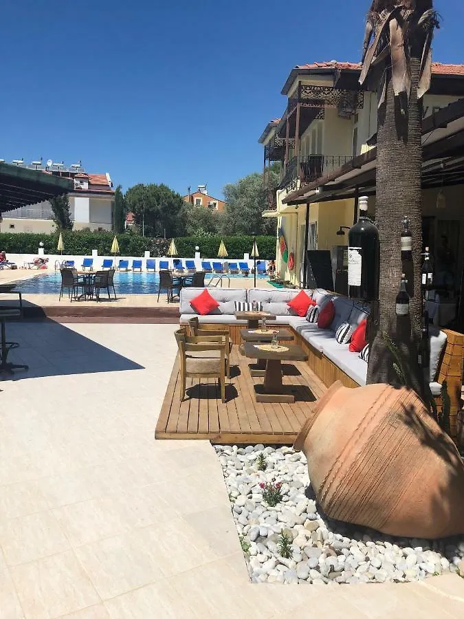 Unlu Hotel Олудениз